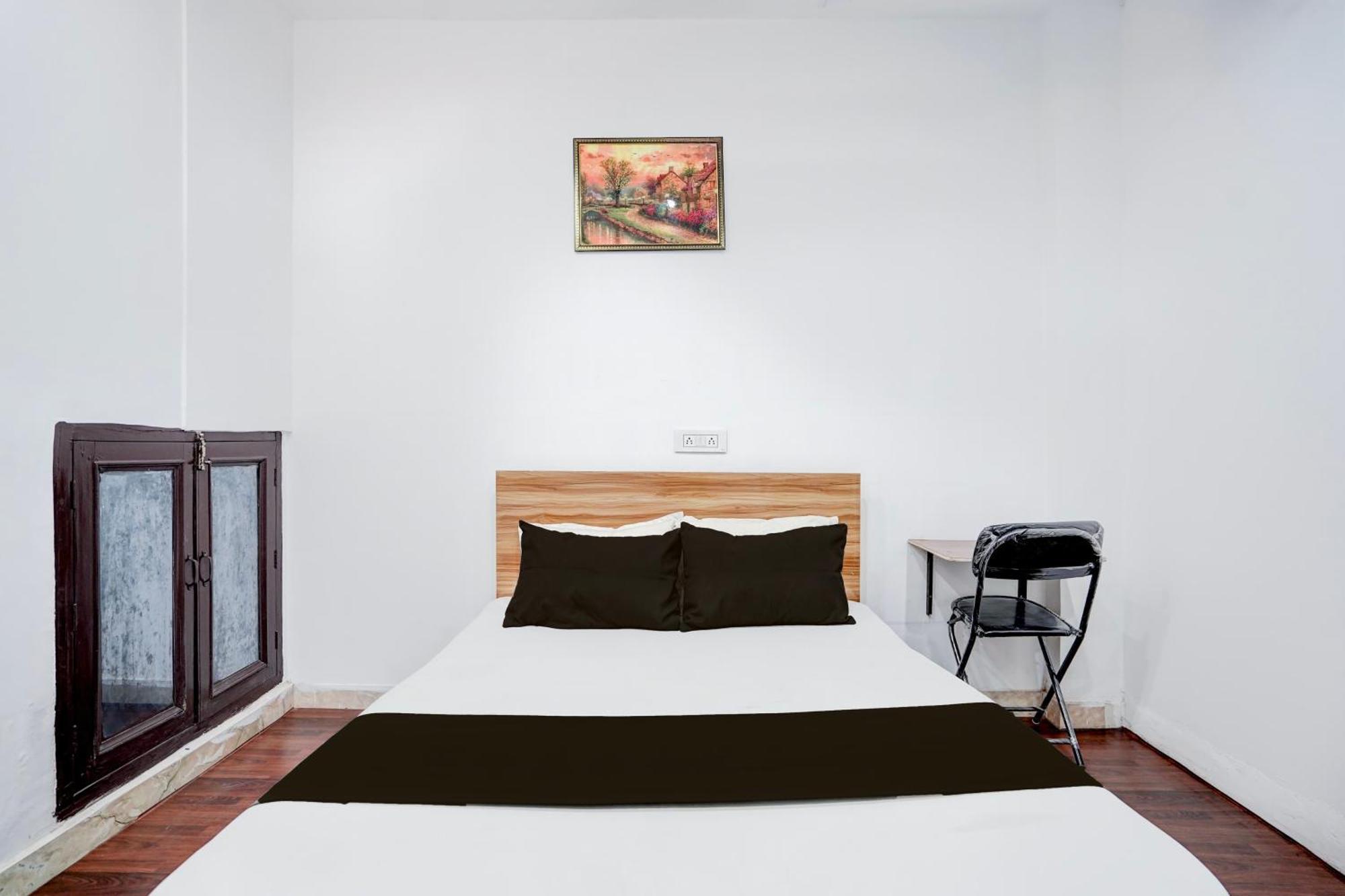 Hotel O Le Empire Stay House Нью-Делі Екстер'єр фото